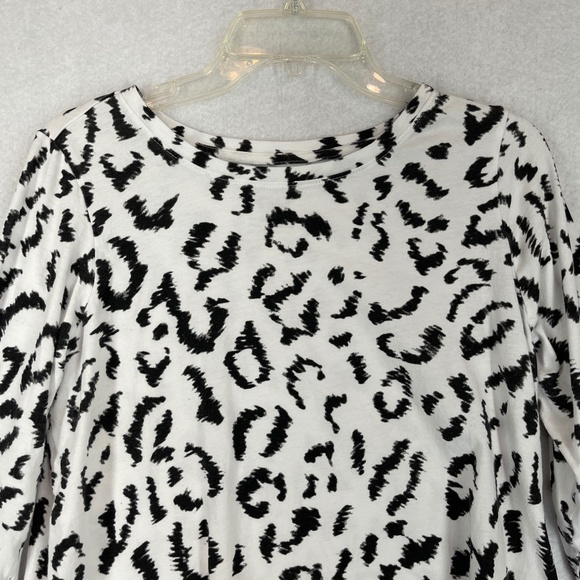Seed to Style Women's Organic Cotton Long Sleeve Shirt Black Leopard Print - Picture 2 of 10